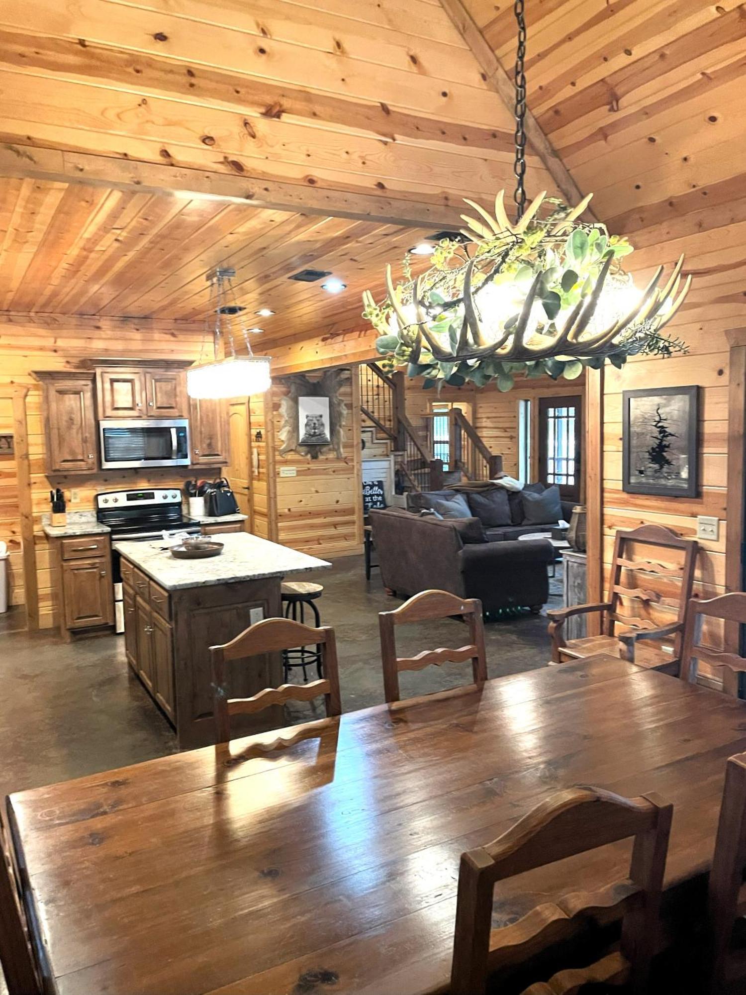 4Br/3Bth Family Cabin With A Hot Tub, Sleeps 14 Broken Bow Eksteriør bilde